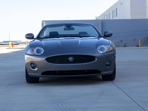 Used 2008 Jaguar XK image 8