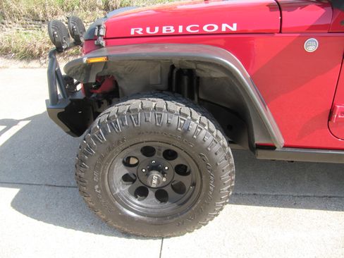 Used 2011 Jeep Wrangler Rubicon image 6