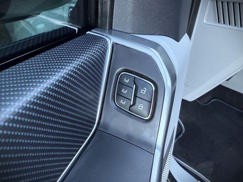 Used 2021 Ford F150 Limited image 35