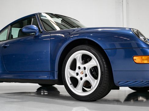 Used 1998 Porsche 911 Carrera S image 28