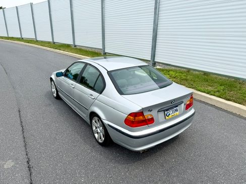 Used 2003 BMW 325i Sedan RWD image 30