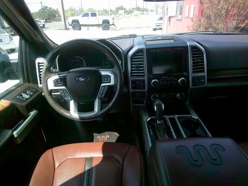 Used 2018 Ford F150 King Ranch image 14