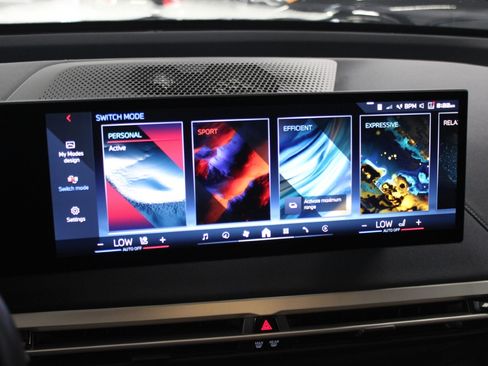 Used 2024 BMW iX M60 AWD/4WD image 25