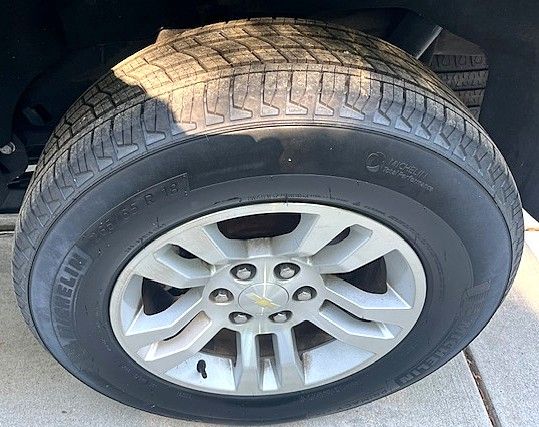Used 2018 Chevrolet Tahoe AWD/4WD image 19