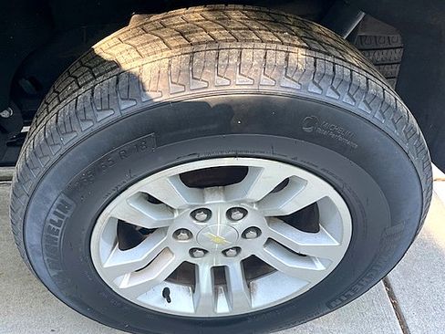 Used 2018 Chevrolet Tahoe image 19