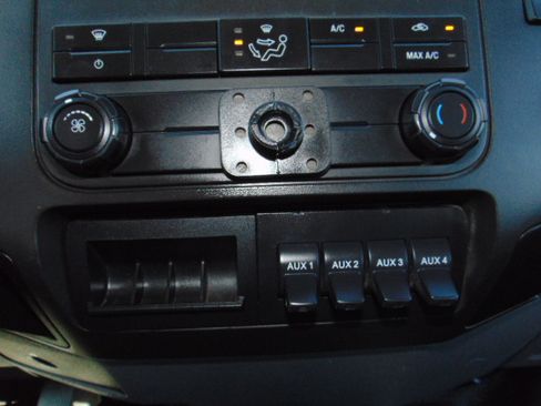 Used 2014 Ford F350 Super Duty XL image 17