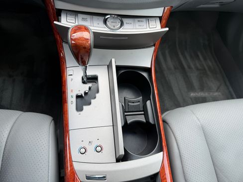 Used 2007 Toyota Avalon Limited image 38