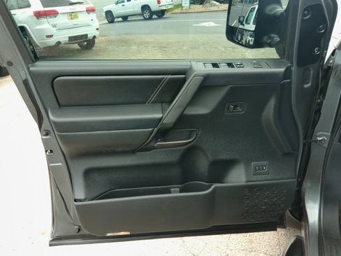 Used 2013 Nissan Titan PRO-4X image 33