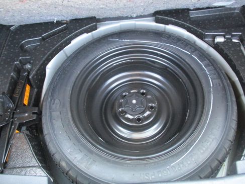 Used 2017 Nissan Rogue Sport S image 51