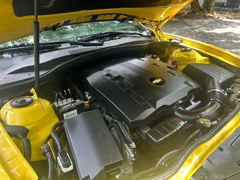 Used 2015 Chevrolet Camaro LS Coupe RWD image 21
