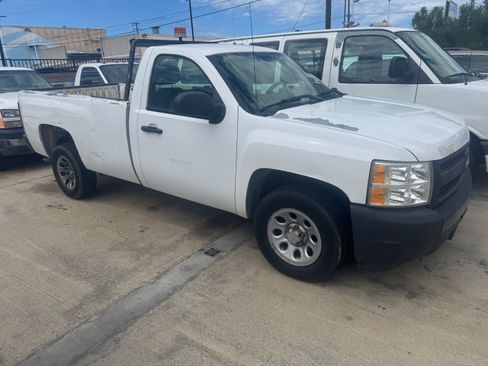Used 2008 Chevrolet Silverado 1500 2WD Regular Cab image 1