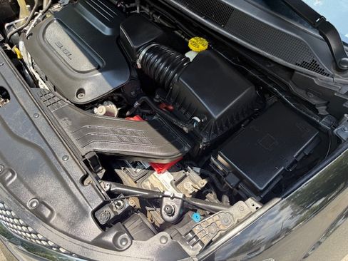 Used 2020 Chrysler Voyager LXi image 32