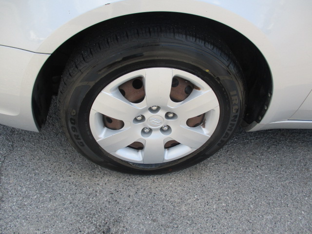 Used 2010 Hyundai Sonata GLS FWD image 9