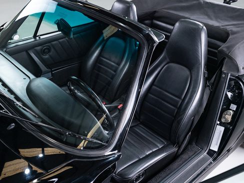 Used 1991 Porsche 911 Carrera 4 image 37