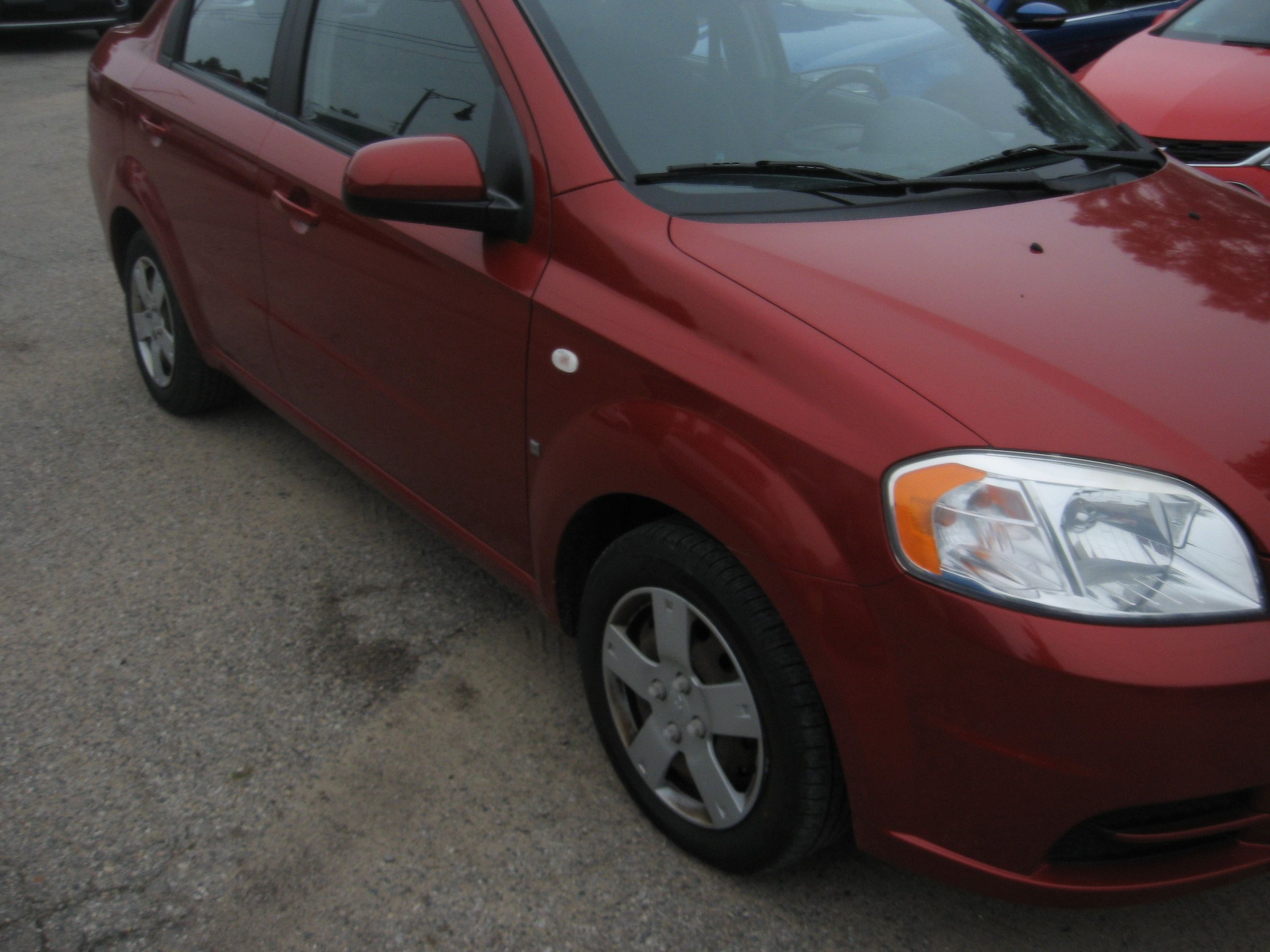Used 2008 Chevrolet Aveo Sedan FWD image 3