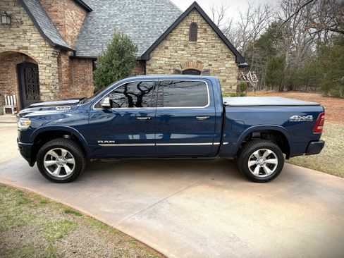 Used 2021 RAM 1500 Limited image 2