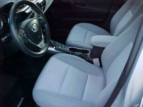 Used 2014 Toyota Corolla LE image 18