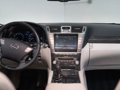 Used 2010 Lexus LS 460 L AWD image 34
