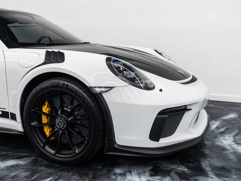 Used 2019 Porsche 911 GT3 RS Coupe RWD image 46