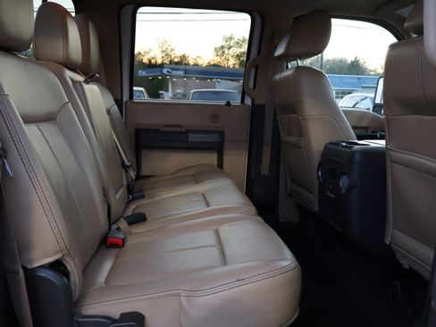 Used 2011 Ford F250 Lariat image 13