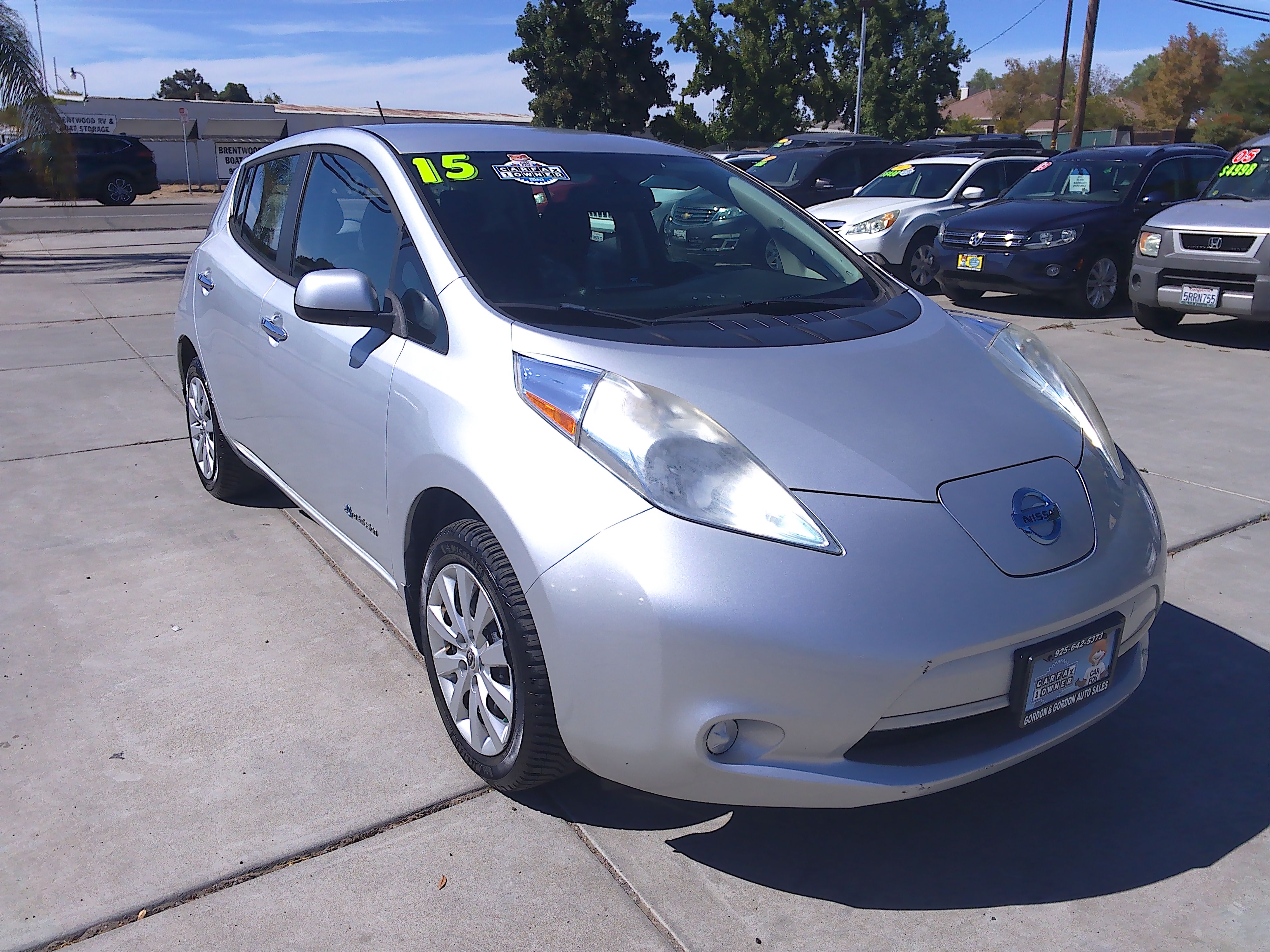 Used 2015 Nissan Leaf S FWD image 1