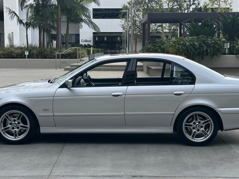Used 2002 BMW 540i image 23