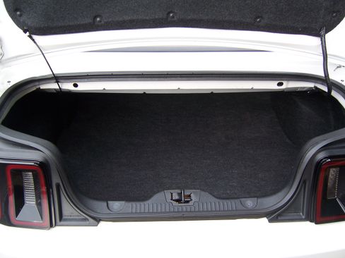 Used 2013 Ford Mustang Premium image 13