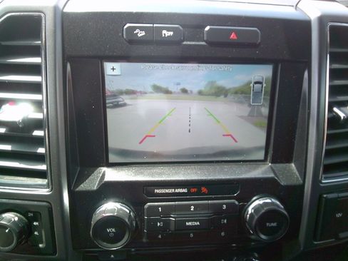 Used 2017 Ford F150 XLT AWD/4WD image 17