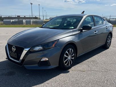 Used 2022 Nissan Altima 2.5 S