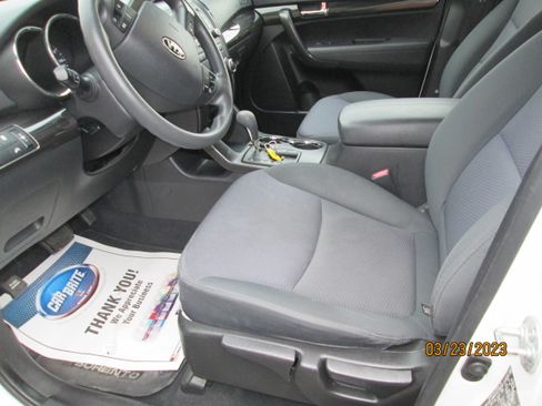 Used 2016 Ford Edge Titanium image 5