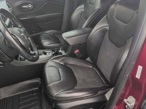 Used 2021 Jeep Cherokee Altitude Lux image 6