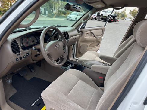 Used 2004 Toyota Sequoia SR5 image 20