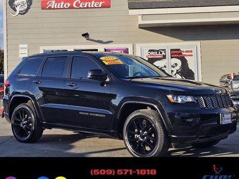 Used 2017 Jeep Grand Cherokee Altitude image 1