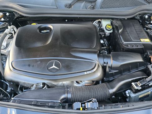 Used 2014 Mercedes-Benz CLA 250 image 38