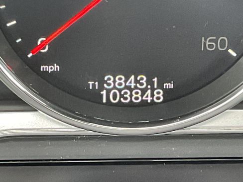 Used 2017 Volvo XC60 T5 Inscription image 14