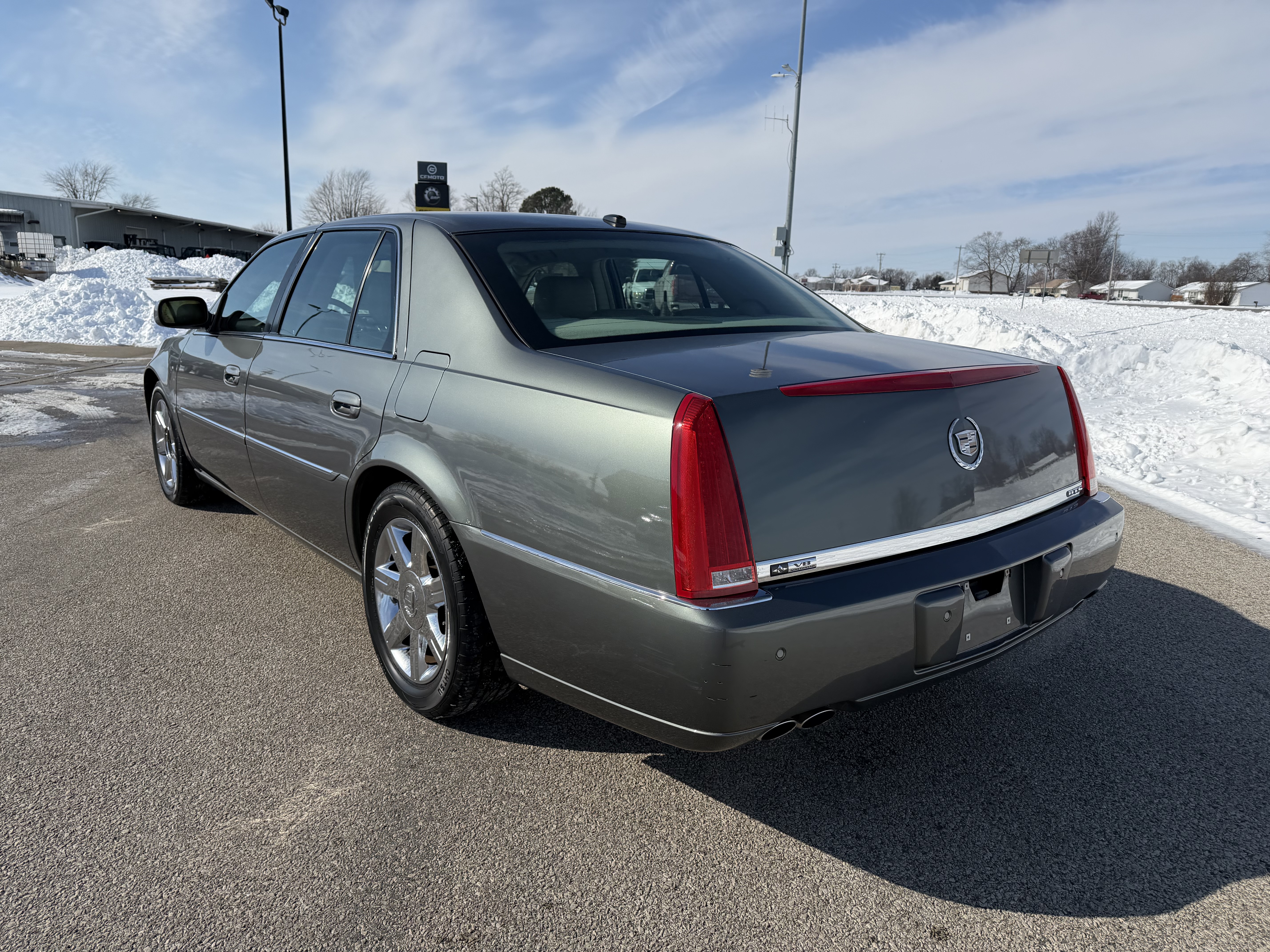 Used 2006 Cadillac DTS Sedan 4D FWD image 6