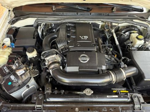 Used 2012 Nissan Pathfinder 4WD image 22