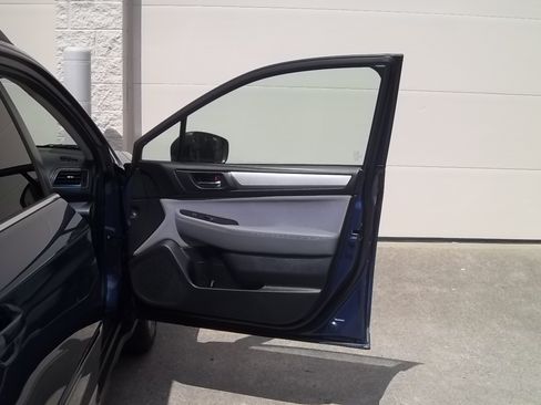 Used 2019 Subaru Outback 2.5i Premium AWD/4WD image 19