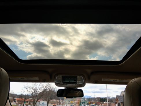 Used 2014 Jeep Grand Cherokee Overland image 39