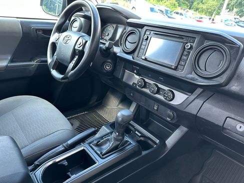 Used 2019 Toyota Tacoma image 13