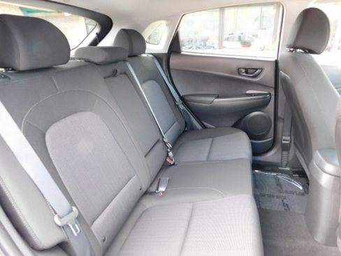 Used 2022 Hyundai Kona SEL image 21