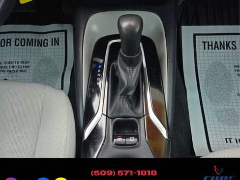 Used 2022 Toyota Corolla LE image 11