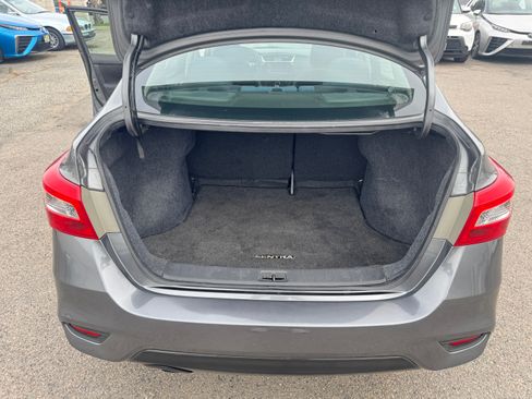 Used 2019 Nissan Sentra SR image 24