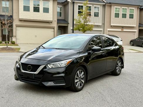 Used 2020 Nissan Versa SV image 1