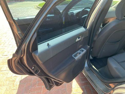 Used 2007 Volvo S40 2.4i FWD image 16