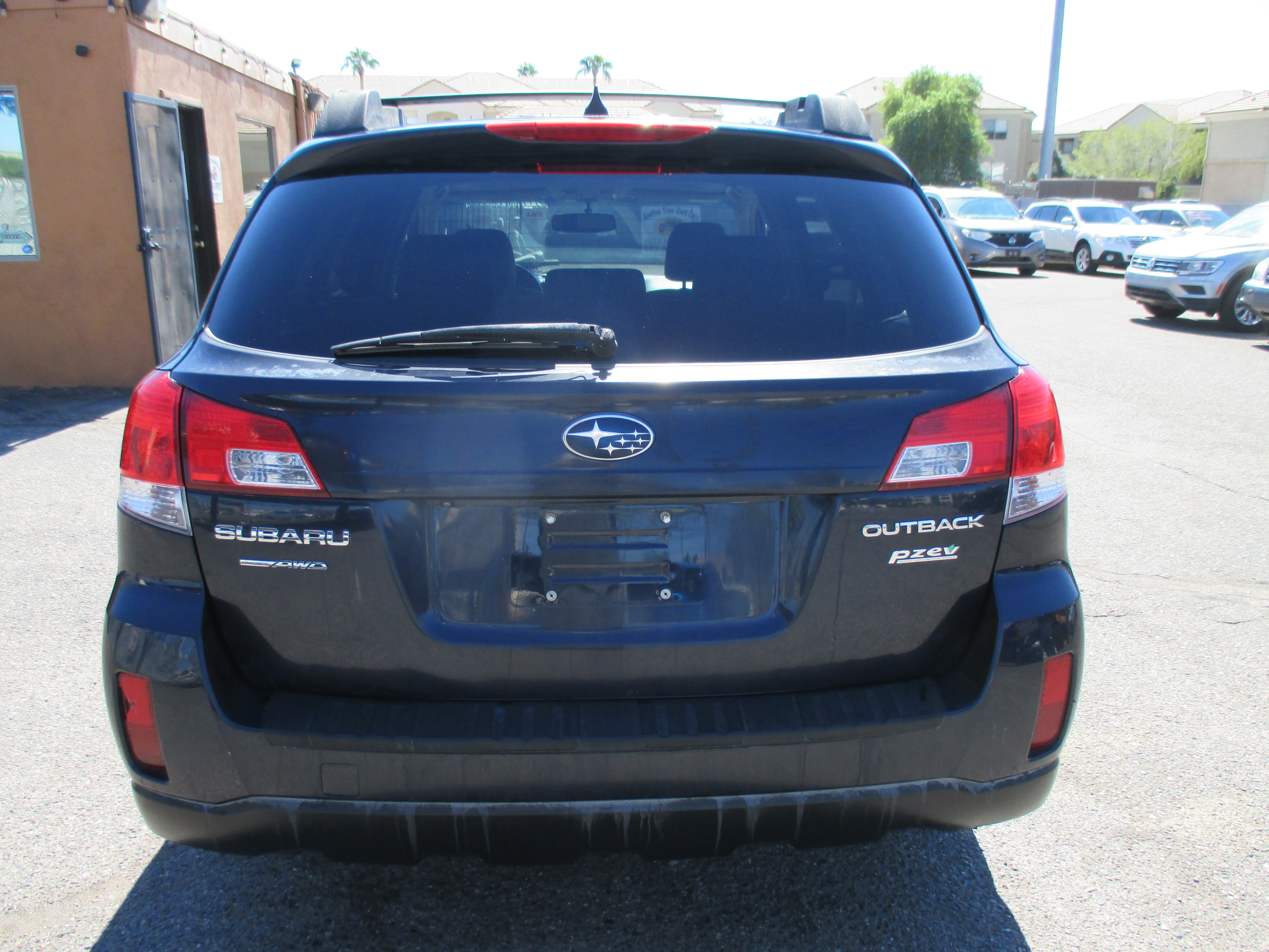 Used 2012 Subaru Outback 2.5i Limited AWD/4WD image 11