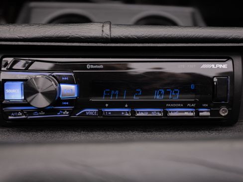 Used 1995 Land Rover Defender 90 image 25