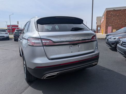 Used 2022 Lincoln Nautilus Reserve image 5