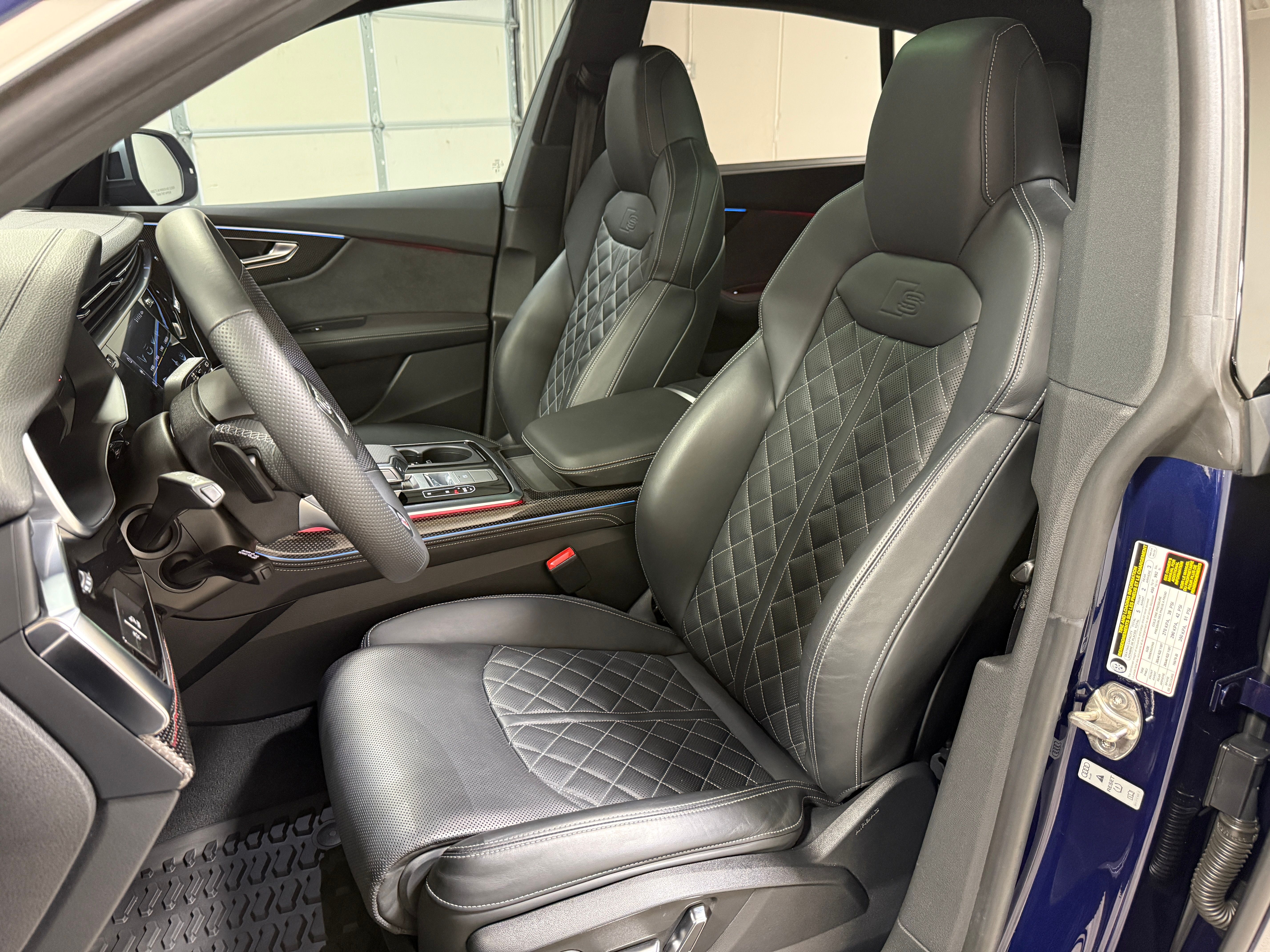 Used 2023 Audi SQ8 Prestige AWD/4WD image 18