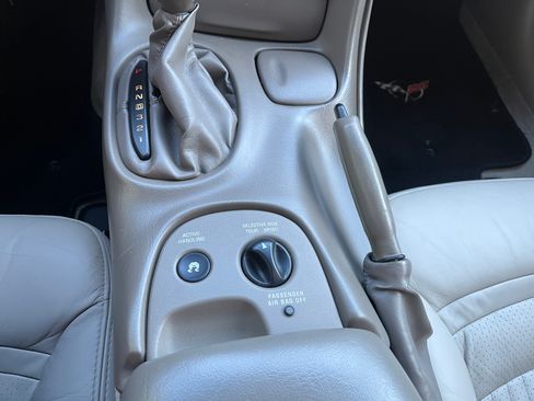 Used 2003 Chevrolet Corvette image 22